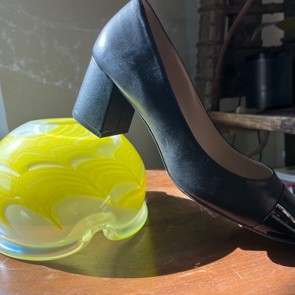 Chanel Black Cap-toe Pumps?  Nope, Cole Haan, and worth the look! - Picture 2 of 16